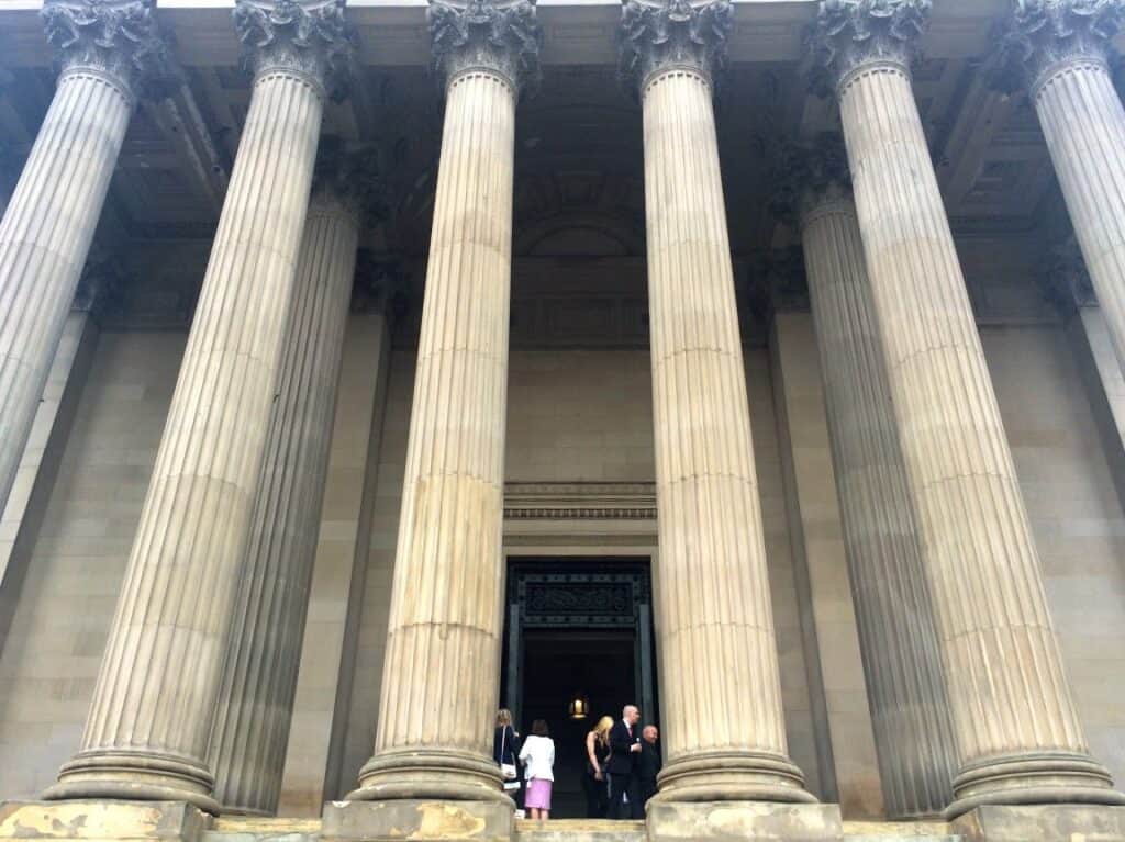 the columns of st georges hall in liverpool